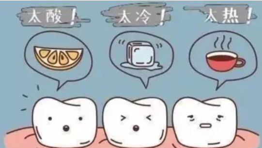 牙缝里抠出黄黄的东西是啥？